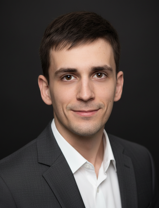 Максим Жуков